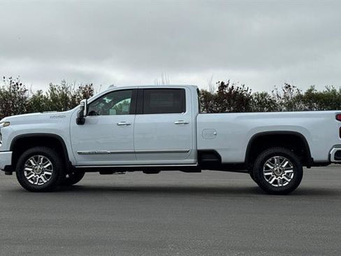 New 2026 Chevrolet Silverado 3500 High Country image 7
