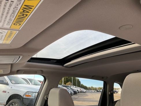 Used 2024 Honda CR-V EX image 9