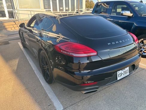 Used 2016 Porsche Panamera 4 image 2