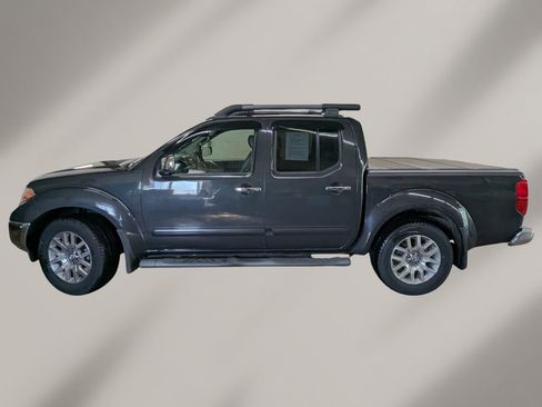 Used 2012 Nissan Frontier SL w/ Moonroof Pkg AWD/4WD image 3