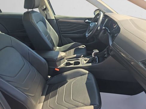 Used 2024 Volkswagen Jetta SEL FWD image 16
