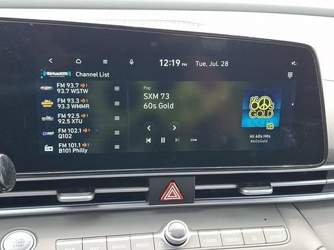 Used 2024 Hyundai Elantra SEL FWD image 17