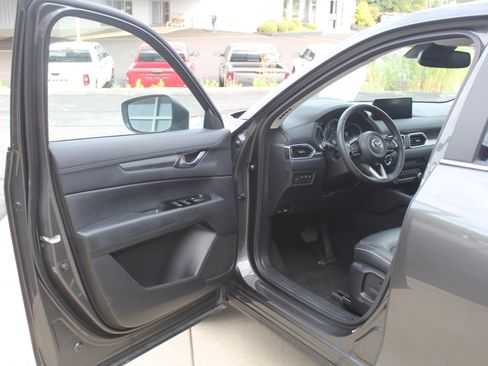 Used 2025 MAZDA CX-5 AWD 2.5 S w/ Preferred Package image 12