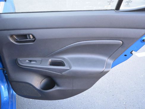 Used 2020 Nissan Versa S FWD image 14