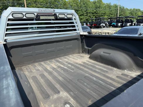Used 2018 RAM 2500 Laramie w/ Sport Appearance Group AWD/4WD image 9