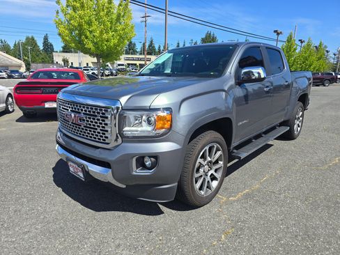 Used 2020 GMC Canyon Denali AWD/4WD image 3