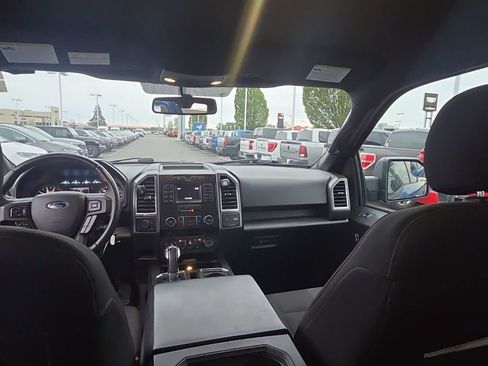 Used 2015 Ford F150 XLT w/ Equipment Group 301A Mid image 16