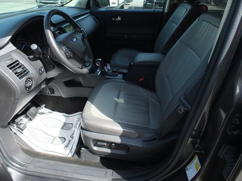 Used 2016 Ford Flex SEL w/ Equipment Group 202A FWD image 11