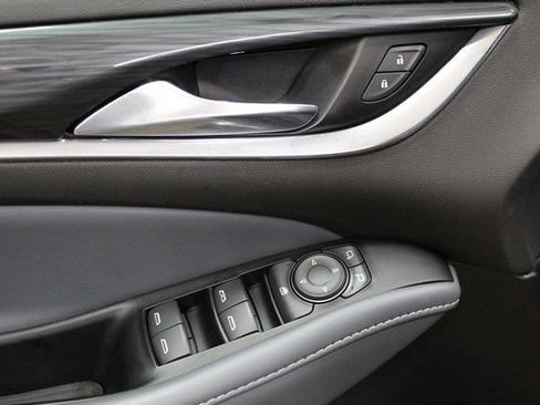 Certified 2023 Buick Enclave Essence w/ Experience Buick Package FWD image 18