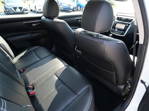 Used 2018 Nissan Altima 2.5 SV w/ 2.5 SV Technology Package FWD image 29