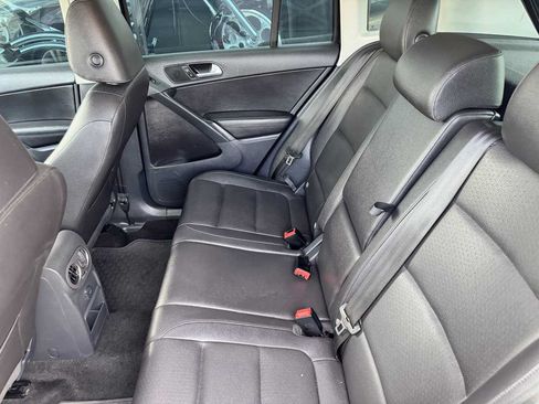 Used 2017 Volkswagen Tiguan S AWD/4WD image 29