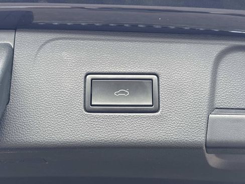 Used 2019 Volkswagen Atlas SEL FWD image 10