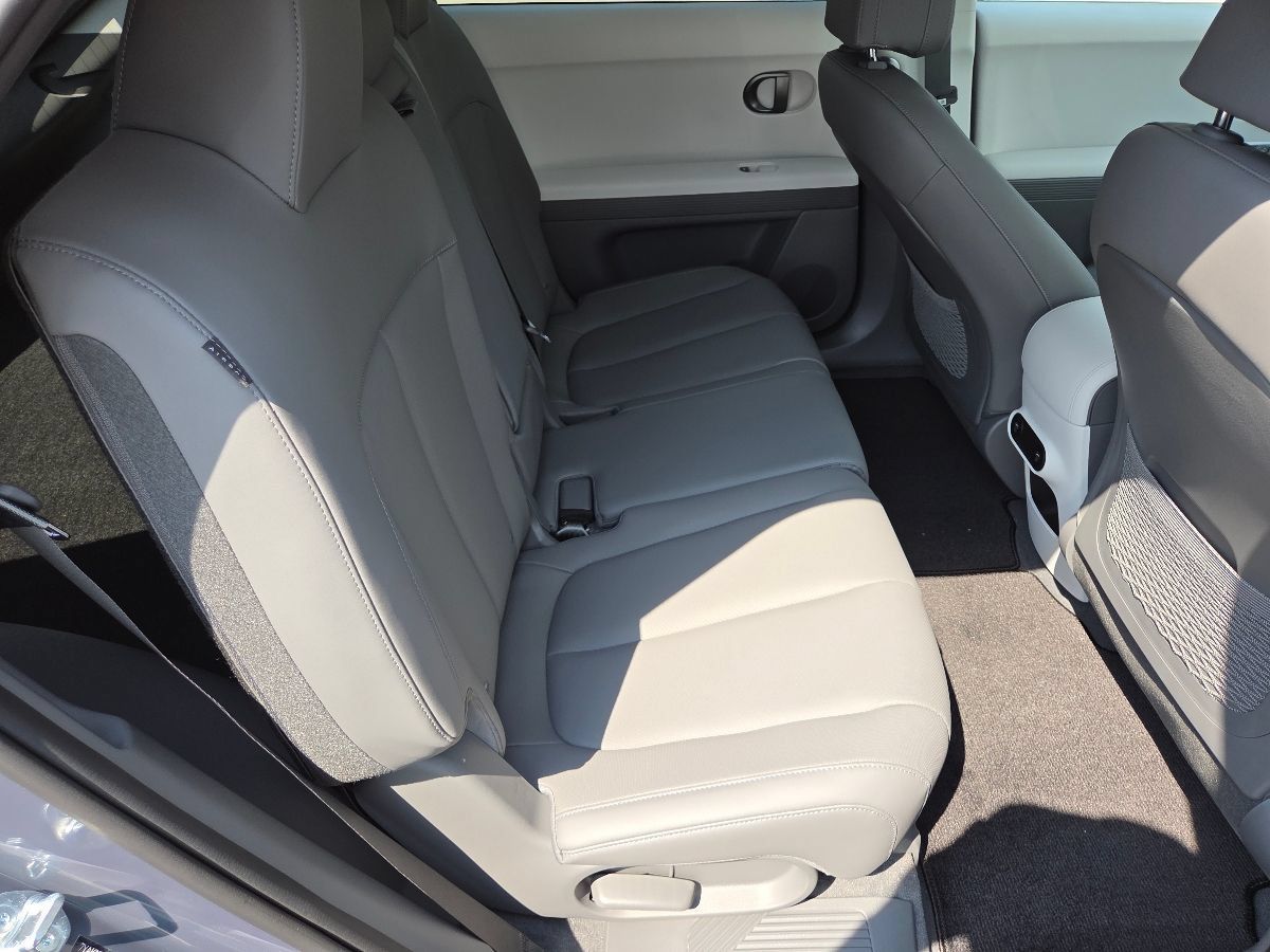 New 2027 Hyundai Ioniq 5 SEL AWD/4WD image 27