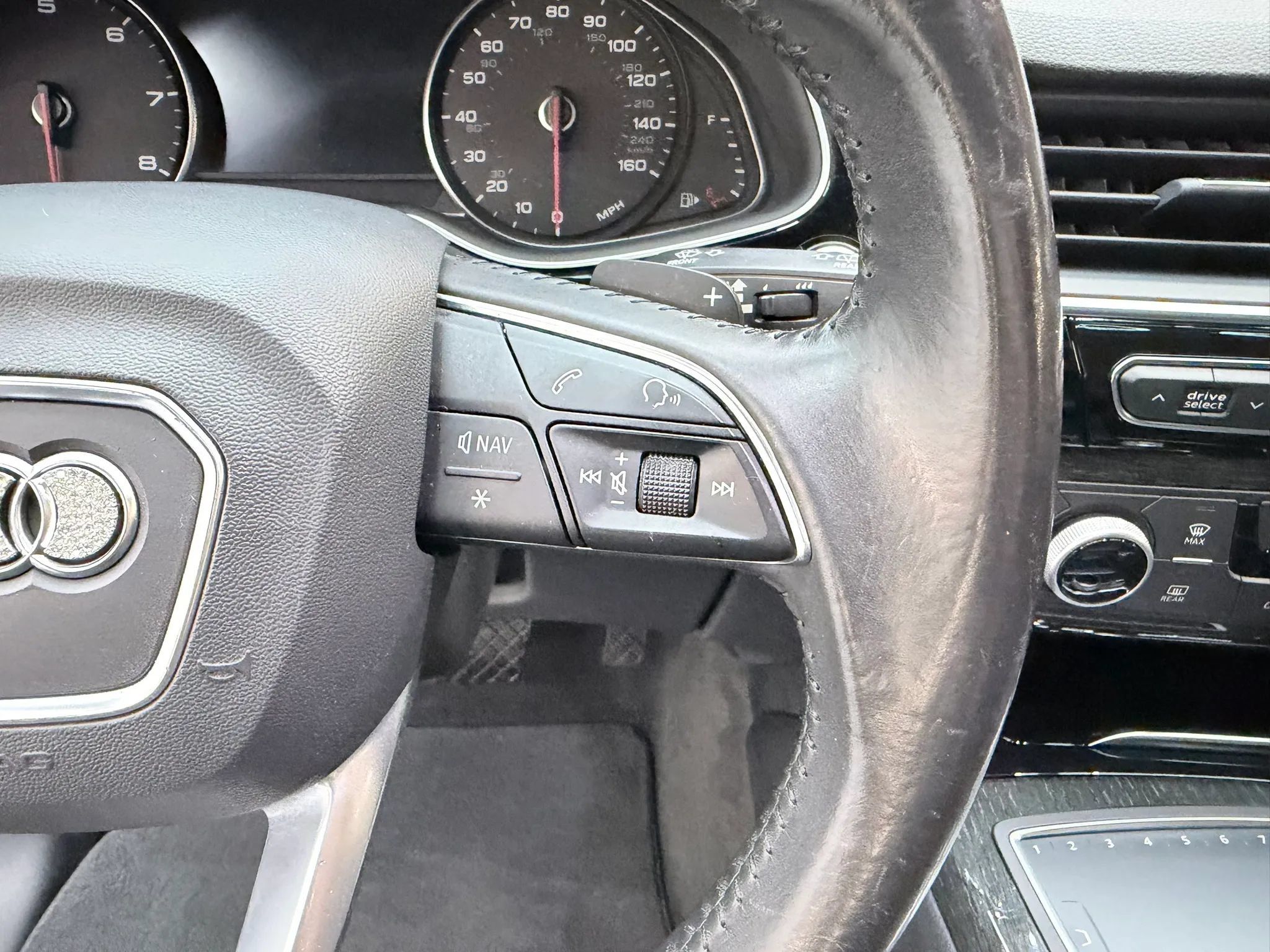 Used 2017 Audi Q7 3.0T Premium AWD/4WD image 20