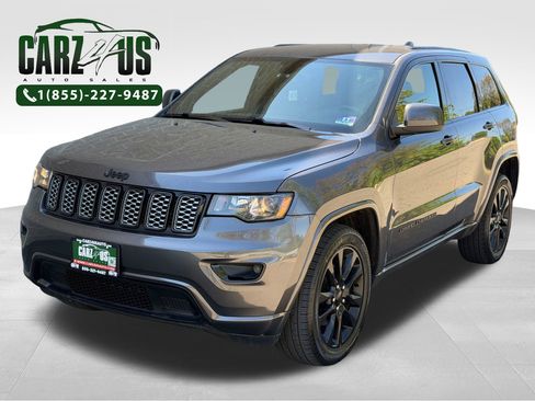 Used 2017 Jeep Grand Cherokee Altitude AWD/4WD image 1