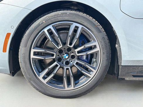 New 2026 BMW 550e xDrive w/ Executive Package AWD/4WD image 43