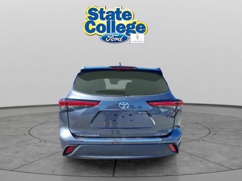 Used 2023 Toyota Highlander XLE w/ Protection Package #3 (TMS) image 5