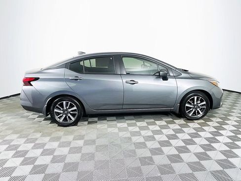 Used 2025 Nissan Versa SV w/ Trunk Package FWD image 9