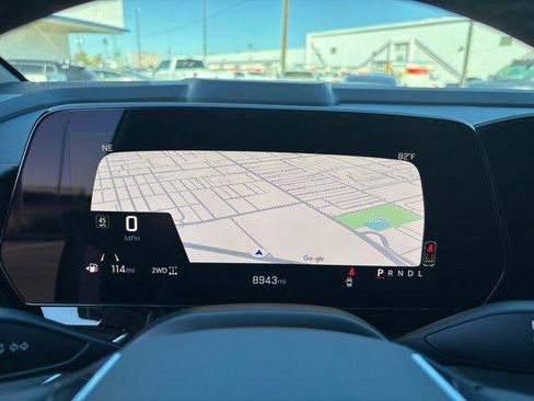 Used 2025 Chevrolet Suburban Z71 w/ Comfort Package image 29