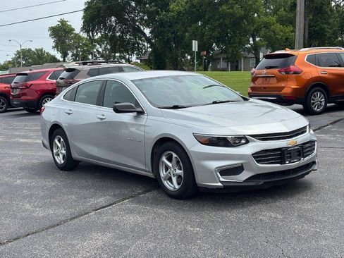 Used 2018 Chevrolet Malibu LS FWD image 7