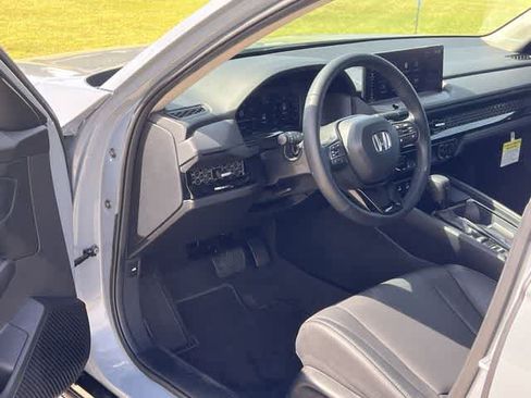 Used 2026 Honda Accord EX-L image 3