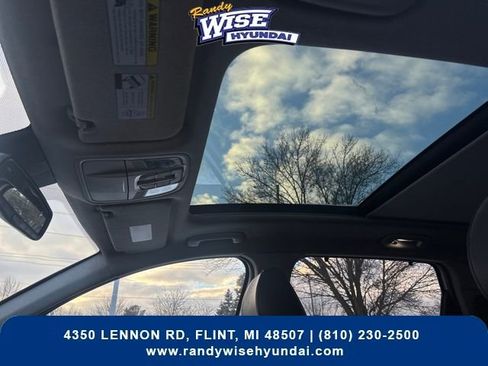 Used 2020 Hyundai Santa Fe Limited w/ Cargo Package image 21