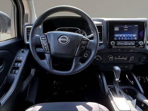 Used 2023 Nissan Frontier SV w/ Tow Package AWD/4WD image 9