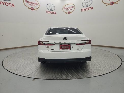 Used 2025 Toyota Camry SE FWD image 7