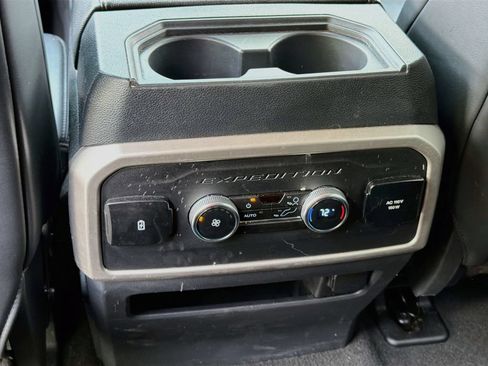 Used 2024 Ford Expedition Max XLT AWD/4WD image 24