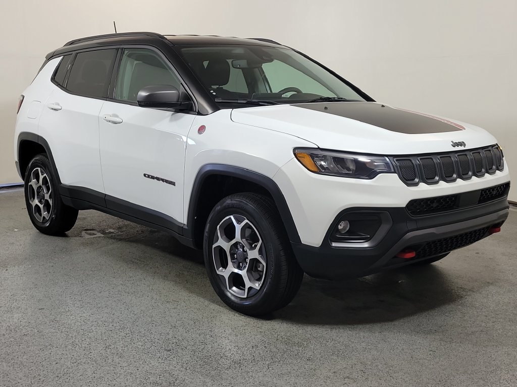 Used 2022 Jeep Compass Trailhawk AWD/4WD image 1