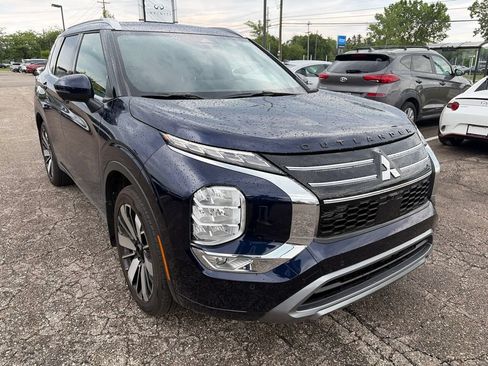 Used 2026 Mitsubishi Outlander SEL AWD/4WD image 3