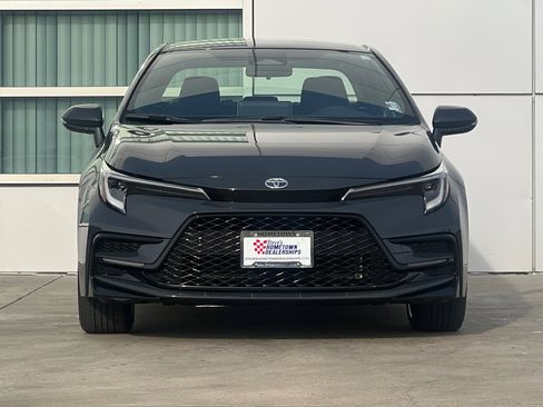 New 2026 Toyota Corolla SE w/ SE Premium Package image 6