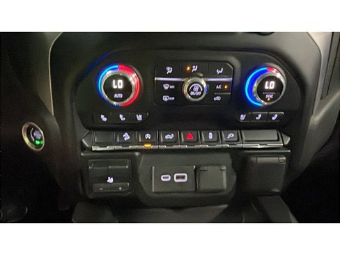 Used 2019 GMC Sierra 1500 SLT w/ SLT Premium Package AWD/4WD image 14