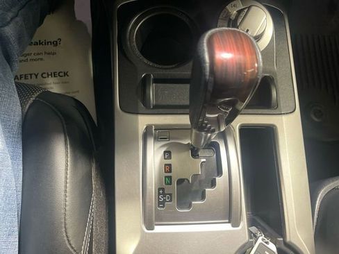 Used 2023 Toyota 4Runner Limited AWD/4WD image 20