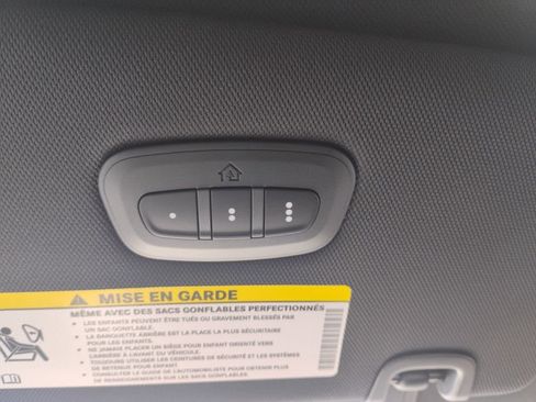 New 2026 Chrysler Pacifica Select image 44