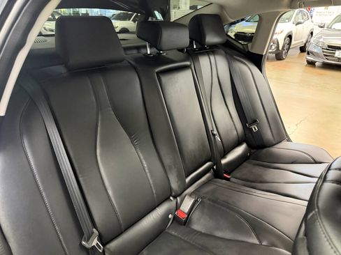 Used 2023 Acura TLX FWD image 18