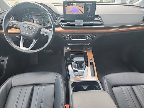 Used 2023 Audi Q5 2.0T Premium w/ Convenience Package AWD/4WD image 19