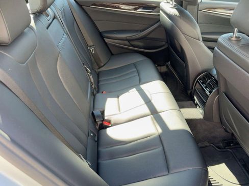 Used 2019 BMW 530i image 24