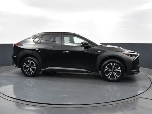 Used 2024 Subaru Solterra Premium image 39