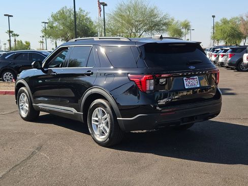 New 2025 Ford Explorer Active image 5