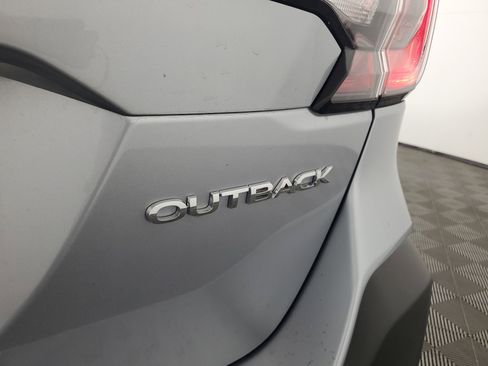 Used 2025 Subaru Outback Premium image 32