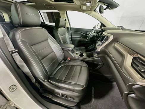 Used 2023 GMC Acadia Denali w/ Denali Technology Package AWD/4WD image 37