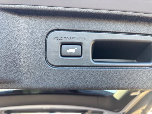 New 2026 Honda Pilot Black Edition image 15