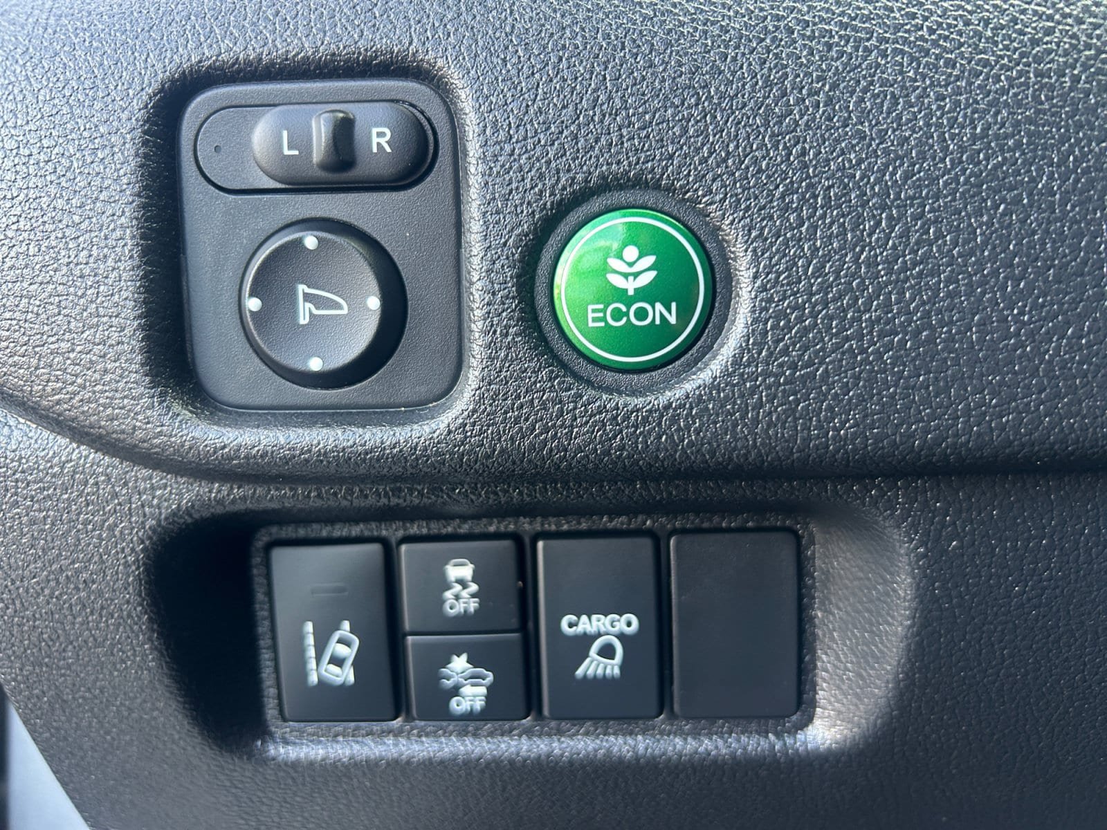 Used 2025 Honda Ridgeline Sport image 25
