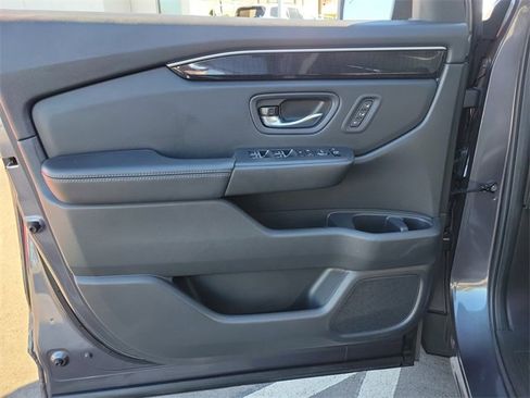 Certified 2023 Honda Pilot Elite image 21