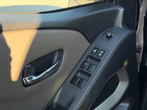 Certified 2022 Nissan Frontier SV image 12