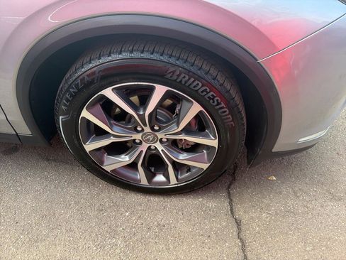 Used 2023 Acura MDX SH-AWD w/ Technology Package image 4