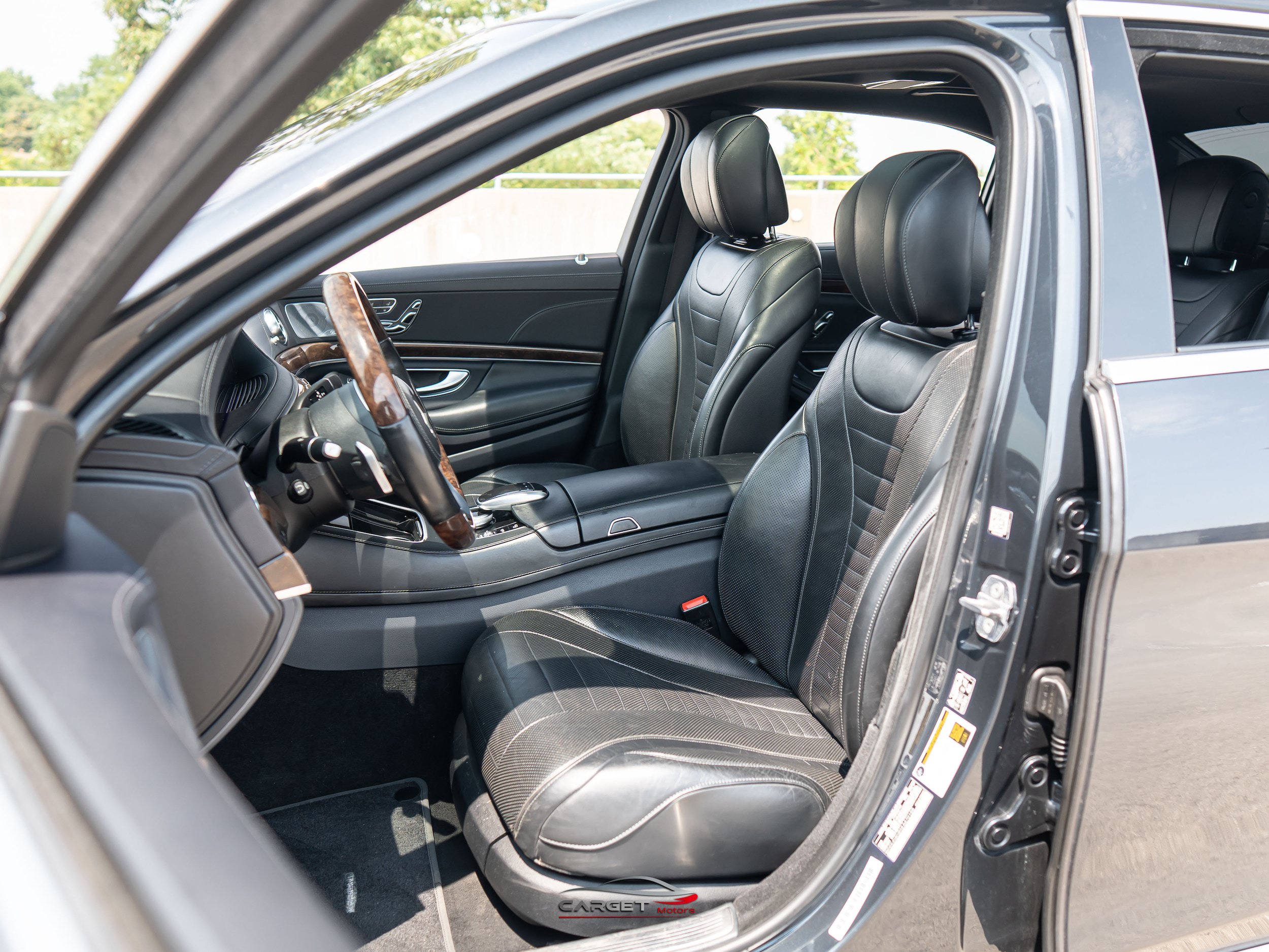 Used 2019 Mercedes-Benz S 560 4MATIC Sedan image 16