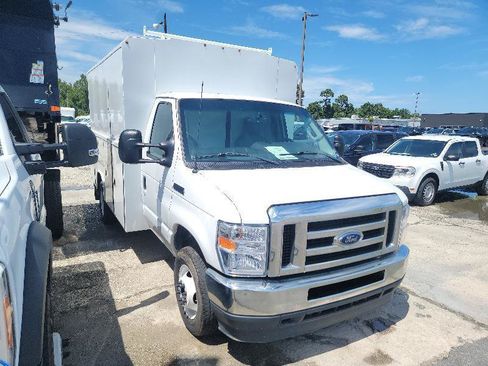 Used 2023 Ford E-350 and Econoline 350 Super Duty w/ Power Windows & Locks Group RWD image 2