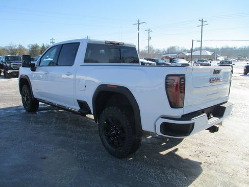 New 2026 GMC Sierra 2500 AT4 w/ AT4 Premium Plus Package image 8